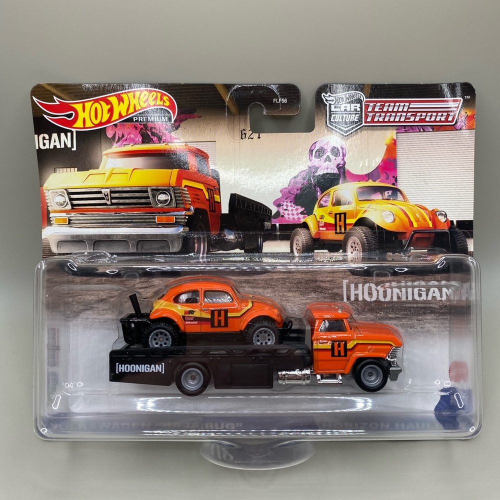 Mattel Hot Wheels Team Transport Volkswagen Baja Bug Horizon Car and Hauler